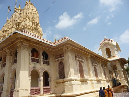 iskcon-temple-ahmedabad